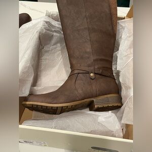 Brown Knee-High Women's Boots
